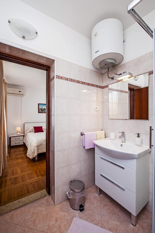 Rooms Stefania Rovinj Exteriör bild
